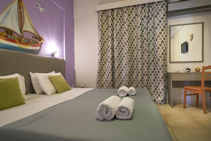 Imagen de la habitación del Hotel Elena Studios, Zante. Foto 19