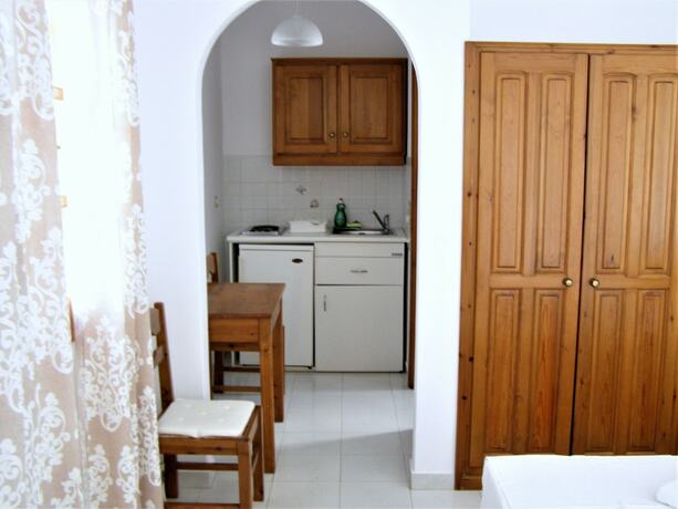 Imagen de la habitación del Hotel Elena Studios and Apartments. Foto 12