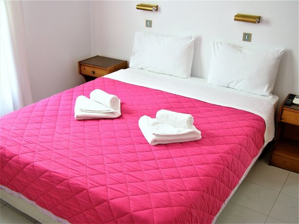 Imagen de la habitación del Hotel Elena Studios and Apartments. Foto 18