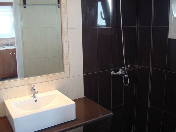 Imagen general del Hotel Elena Studios and Suites. Foto 4