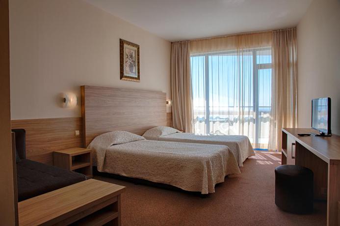 Imagen de la habitación del Hotel Elena, Varna Ciudad. Foto 3