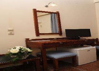 Imagen de la habitación del Hotel Elenas. Foto 11