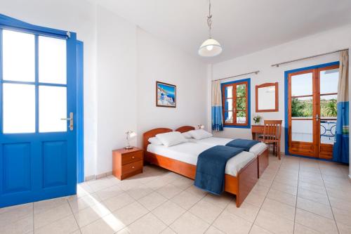 Imagen de la habitación del Hotel Eleni, Ad&aacute;mas. Foto 8