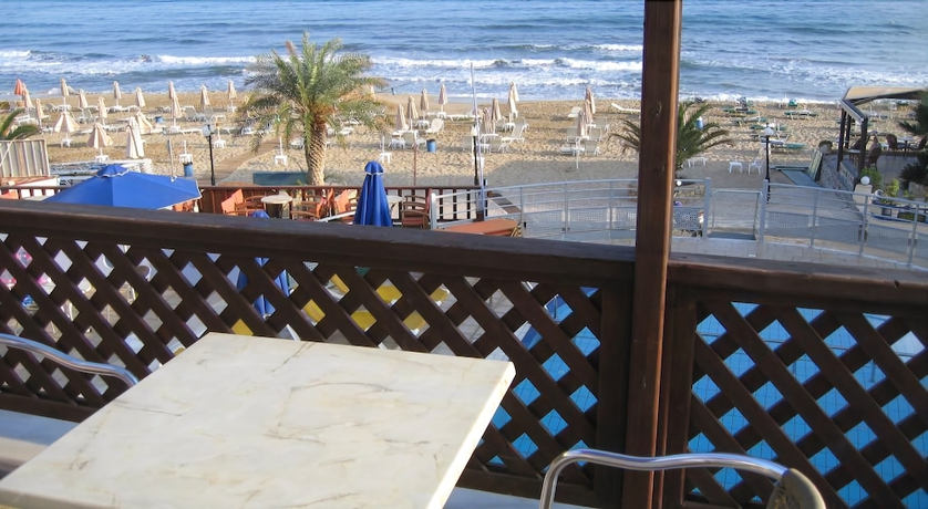Imagen de la habitación del Hotel Eleni Beach. Foto 2