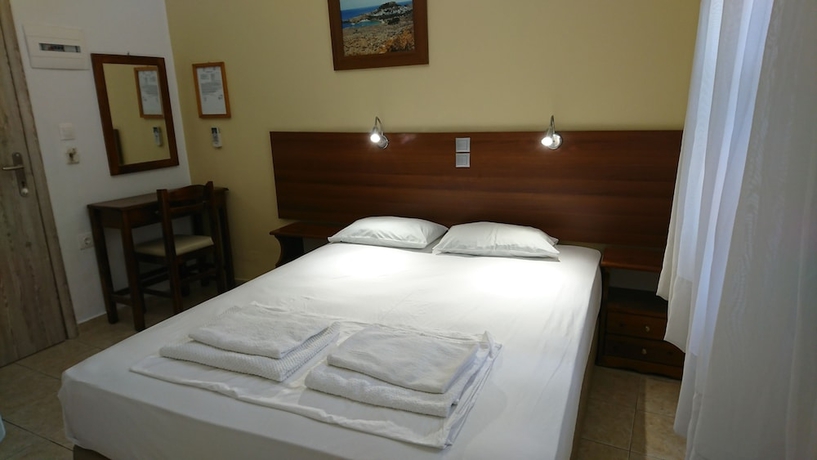 Imagen de la habitación del Hotel Eleni Rooms. Foto 18