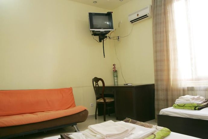 Imagen de la habitación del Hotel Eleon. Foto 7