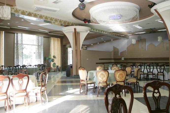 Imagen del bar/restaurante del Hotel Eleon. Foto 3