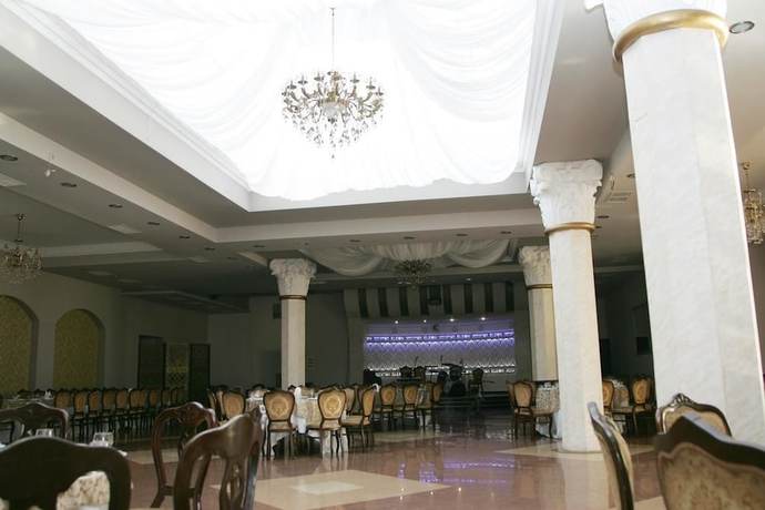 Imagen del bar/restaurante del Hotel Eleon. Foto 4