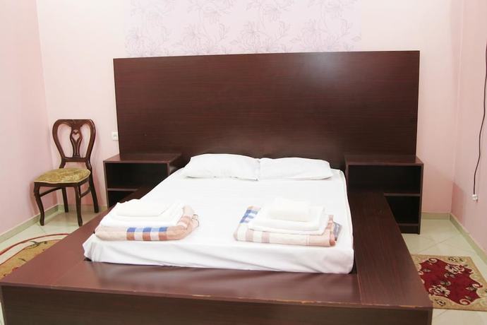 Imagen de la habitación del Hotel Eleon. Foto 16