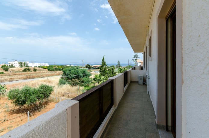 Imagen de la habitación del Hotel Eleonora Anissaras. Foto 15