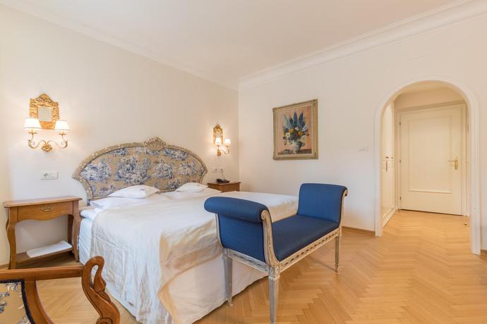 Imagen general del Hotel Elephant, Milland - Millan. Foto 14