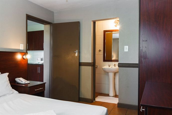 Imagen de la habitación del Hotel Elephant Springs And Cabanas. Foto 10