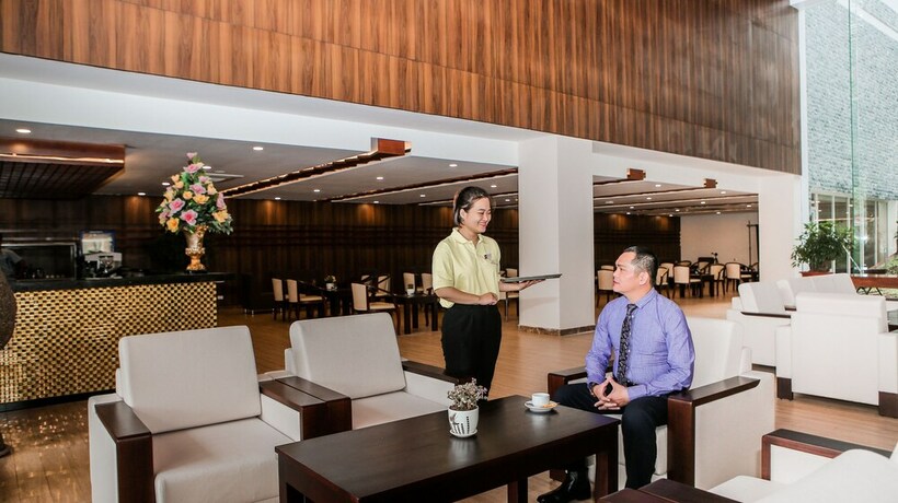 Imagen del bar/restaurante del Hotel Elephants Buon Ma Thuot. Foto 12