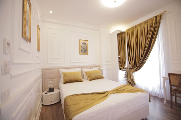 Imagen de la habitación del Hotel Eler. Foto 8