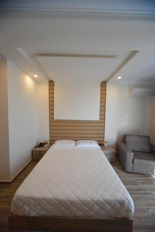 Imagen de la habitación del Hotel Elesio. Foto 7