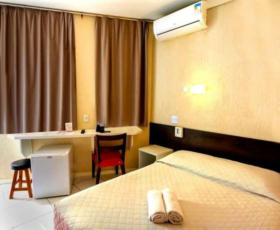 Imagen de la habitación del Hotel Elevado. Foto 8
