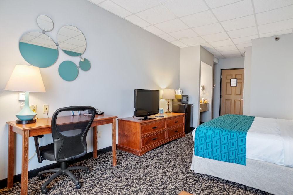 Imagen de la habitación del Hotel Elevation Inn & Suites, Trademark Collection by Wyndham. Foto 10