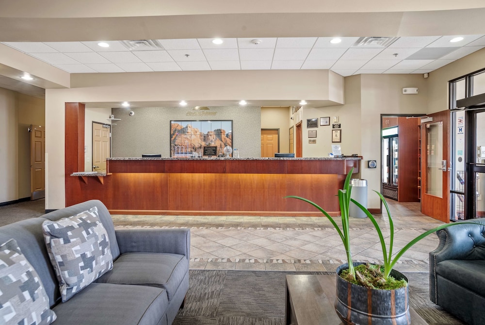 Imagen de los interiores del Hotel Elevation Inn & Suites, Trademark Collection by Wyndham. Foto 17