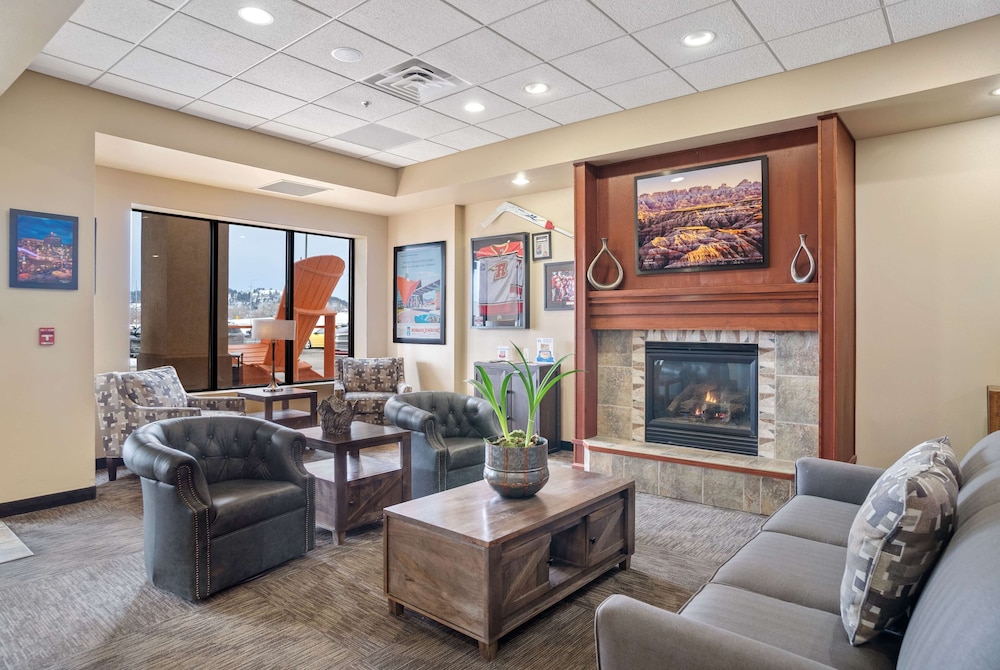 Imagen de los interiores del Hotel Elevation Inn & Suites, Trademark Collection by Wyndham. Foto 18