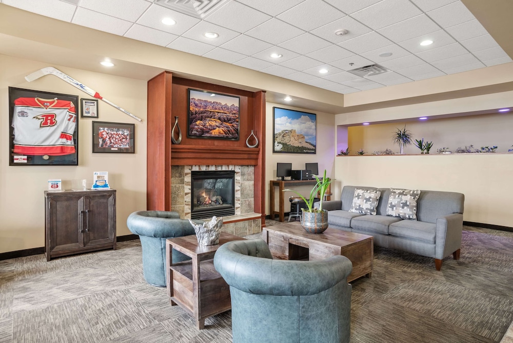 Imagen de los interiores del Hotel Elevation Inn & Suites, Trademark Collection by Wyndham. Foto 19
