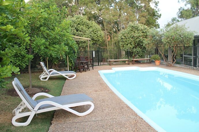 Imagen de la piscina del Hotel Elfin Hill Country Accommodation. Foto 30