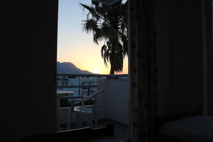 Imagen de la habitación del Hotel Elga. Foto 10