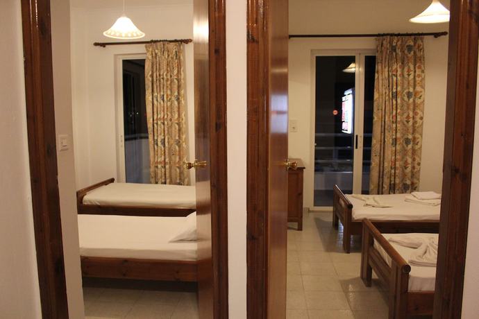 Imagen de la habitación del Hotel Elga. Foto 11