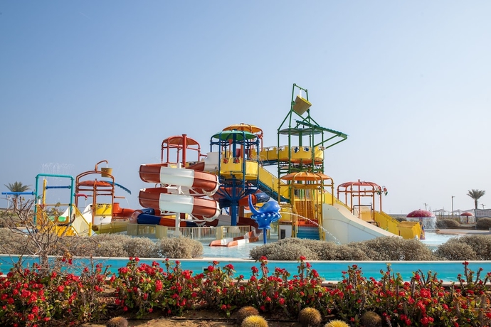 Imagen de la piscina del Hotel Elgalala Aqua Park. Foto 10