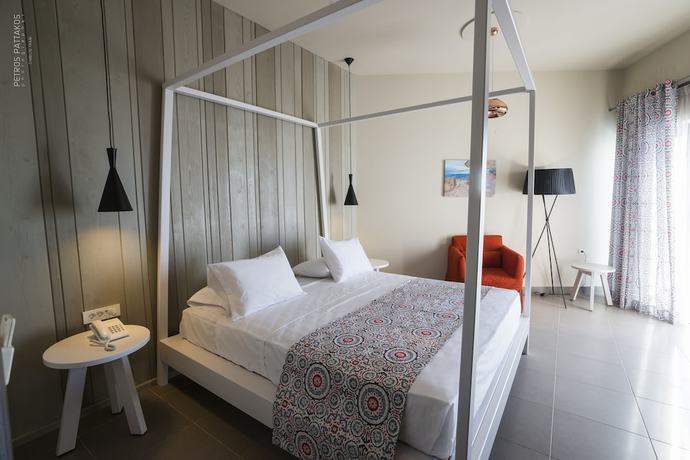 Imagen de la habitación del Hotel Elia Agia Marina Hotel. Foto 3