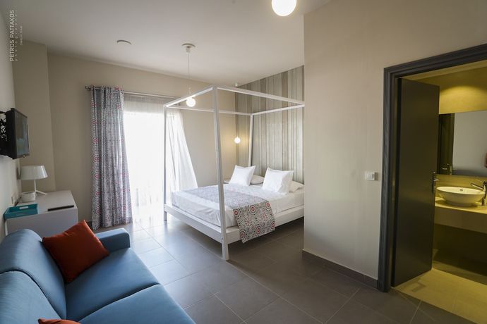 Imagen de la habitación del Hotel Elia Agia Marina Hotel. Foto 4