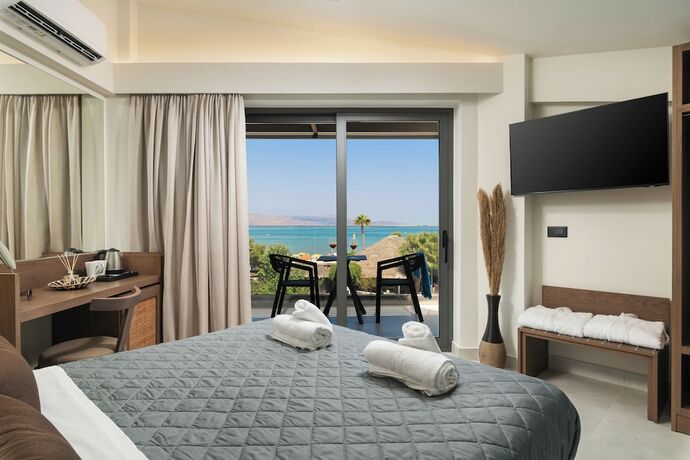 Imagen de la habitación del Hotel Elia Agia Marina Resort. Foto 14