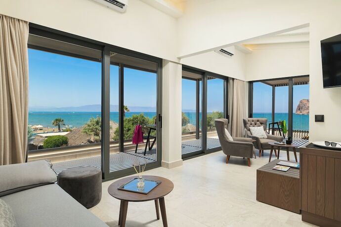 Imagen general del Hotel Elia Agia Marina Resort. Foto 10