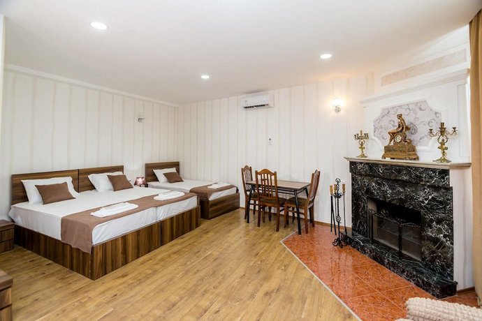 Imagen de la habitación del Hotel Elia Palace. Foto 5