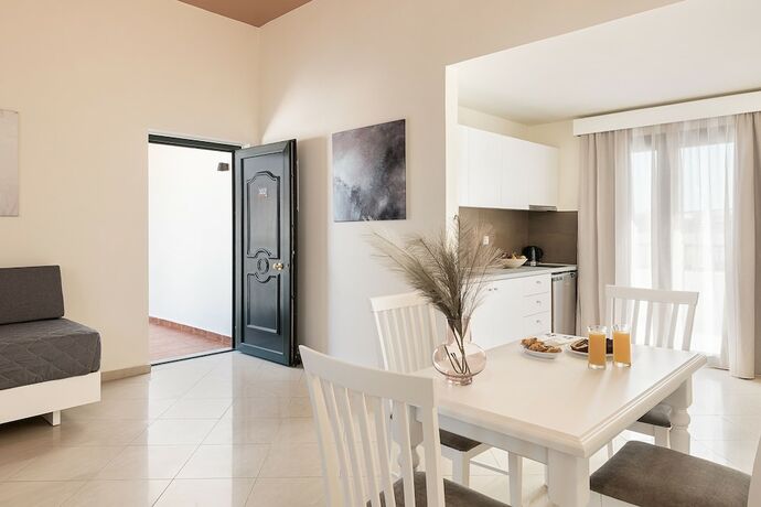 Imagen general del Hotel Elia Platanias. Foto 2