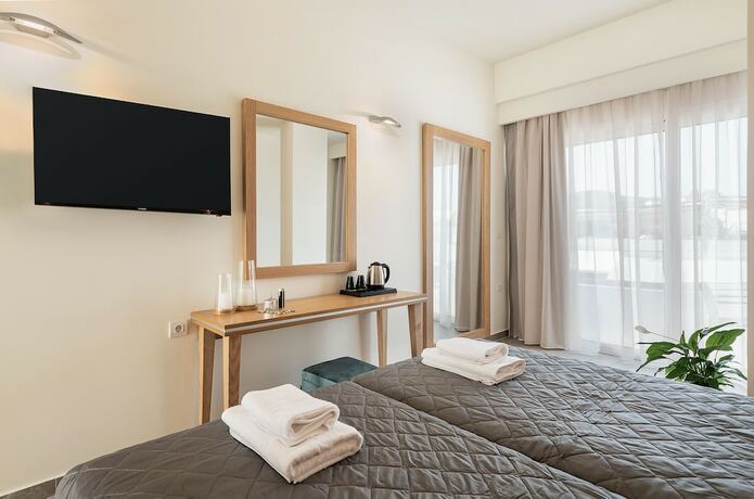 Imagen general del Hotel Elia Platanias. Foto 4