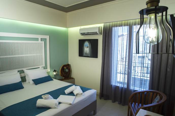 Imagen de la habitación del Hotel Elia Potie. Foto 15