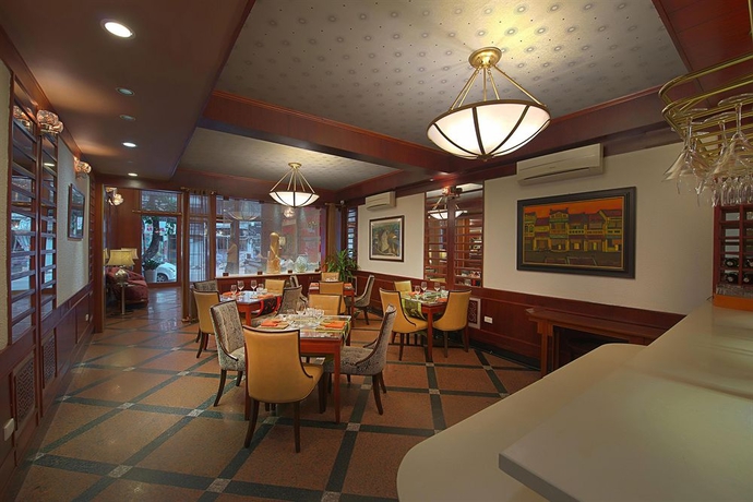 Imagen del bar/restaurante del Hotel Eliana Signature Hanoi. Foto 1