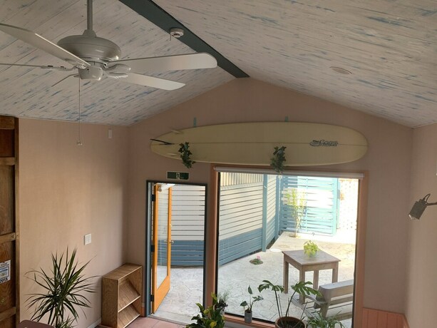 Imagen de la habitación del Hotel Elias Garden. Foto 13