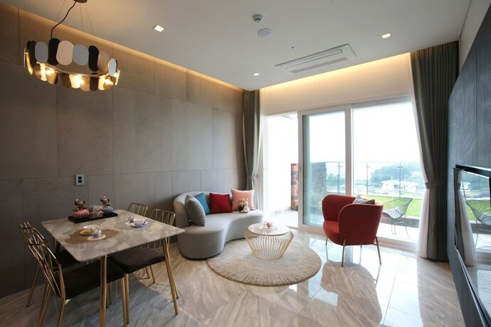 Imagen de la habitación del Hotel Elijah Resort. Foto 32