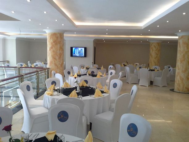 Imagen de los interiores del Hotel Elilly International. Foto 5