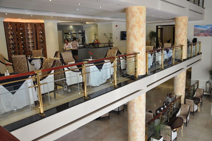 Imagen de los interiores del Hotel Elilly International. Foto 11