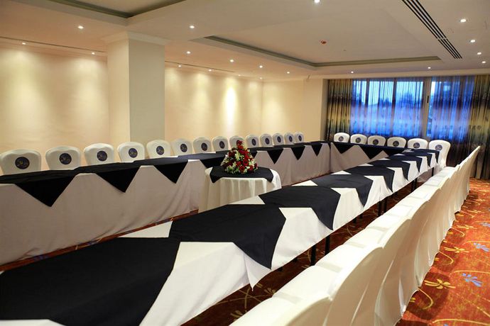 Imagen de los interiores del Hotel Elilly International. Foto 14