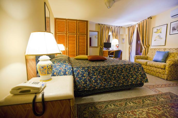 Imagen de la habitación del Hotel Elimo. Foto 3