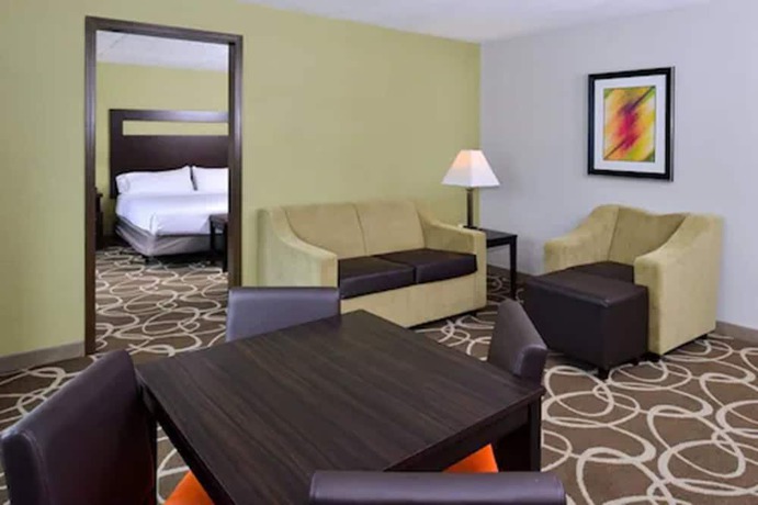 Imagen de la habitación del Hotel Elimwood. Foto 10