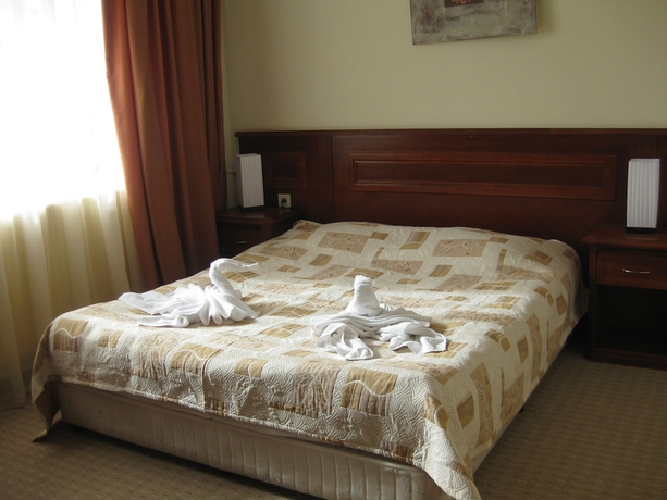 Imagen de la habitación del Hotel Elina. Foto 5