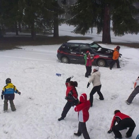 Imagen de los exteriores del Hotel Elina. Foto 15