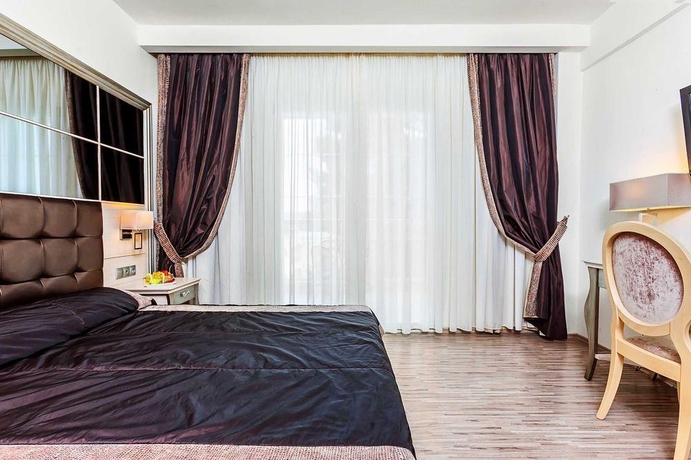 Imagen general del Hotel Elinotel Apolamare. Foto 13