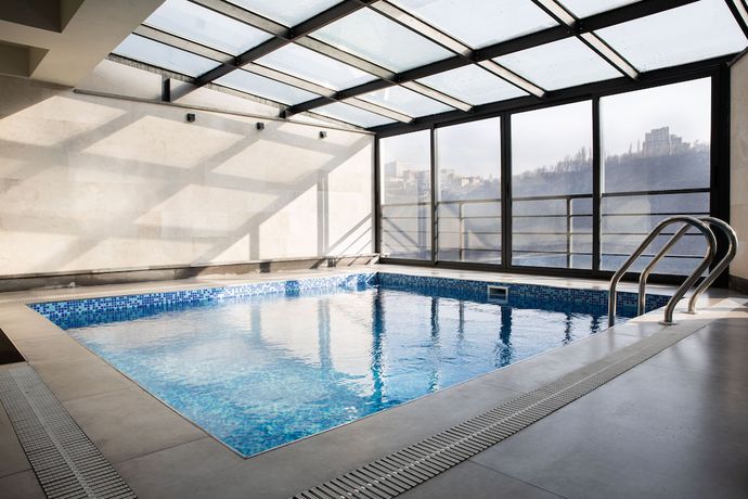 Imagen de la piscina del Hotel Elion, Erev&aacute;n. Foto 19