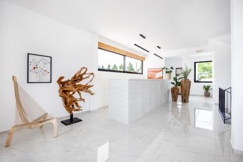 Imagen general del Hotel Elion Seaside Resort. Foto 11