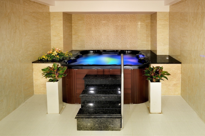 Imagen de la piscina del Hotel Elios, Ho Chi Minh City-Centre. Foto 15